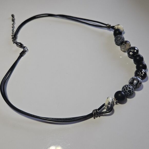 Black And White Themed Semiprecious Beaded Necklace Cord Chain 19-22" - Picture 14 of 15